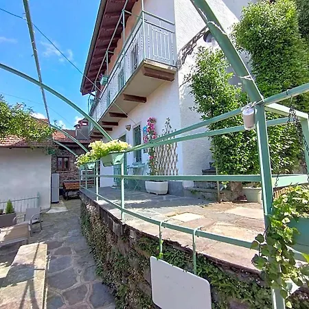 Il Poggiolo Couette-café Stresa