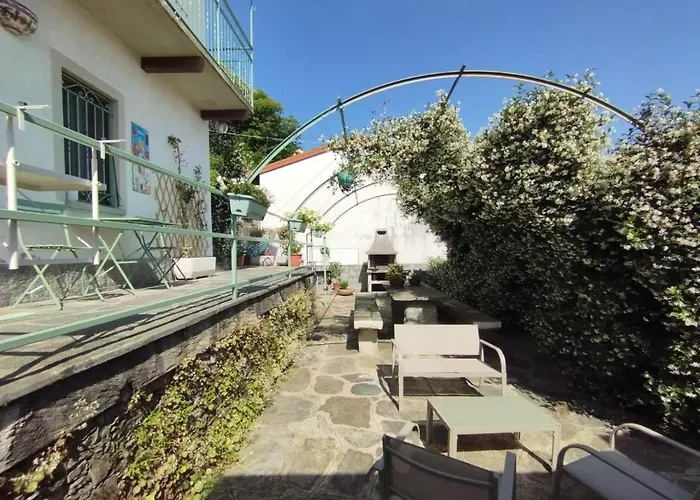 Il Poggiolo לינה וארוחת בוקר סטרסה